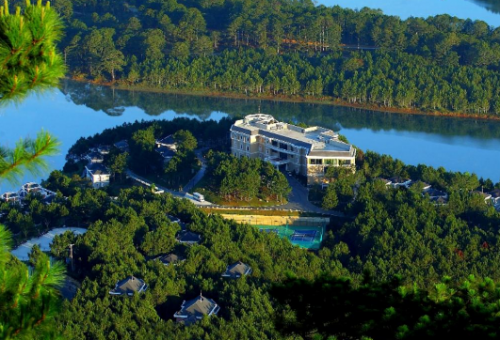 Dalat Edensee Lake Resort